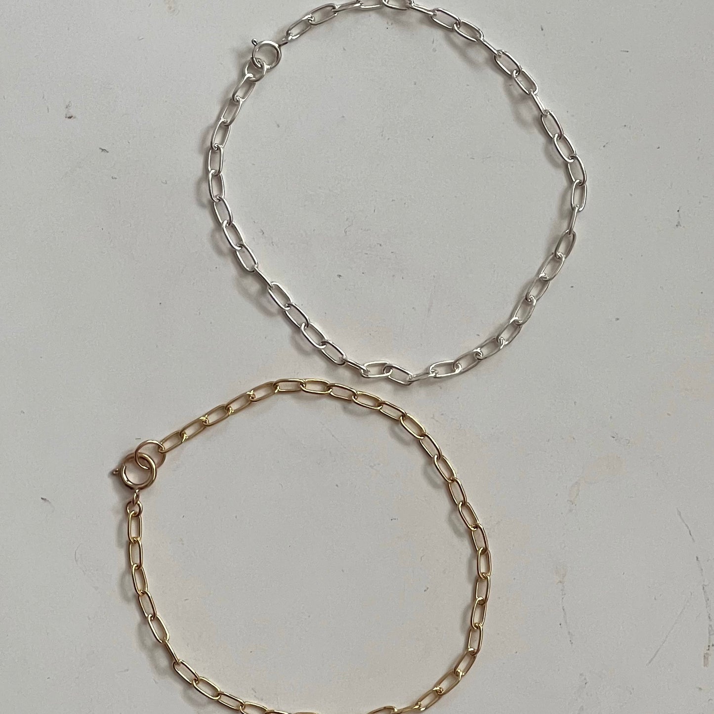 PAPERCLIP CHAIN BRACELET - GOLD